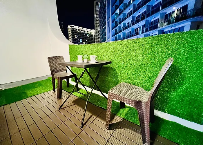Scr Glamourinetflixibalconyicozy Apartamento Manila